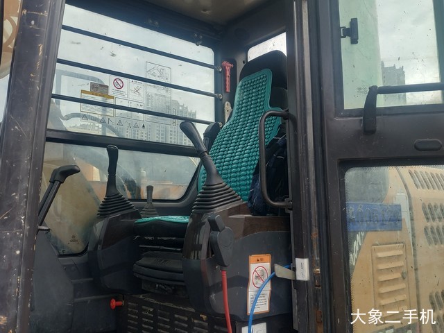 三一重工 SY65C 挖掘机