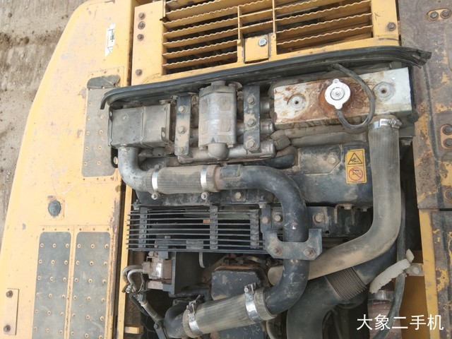 小松 PC240LC-8 挖掘机