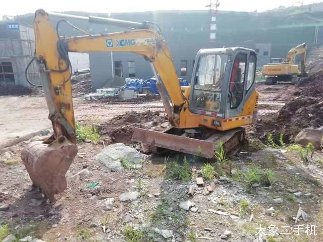 徐工 XE60 挖掘机