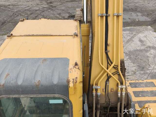 山东临工 E7150F 挖掘机