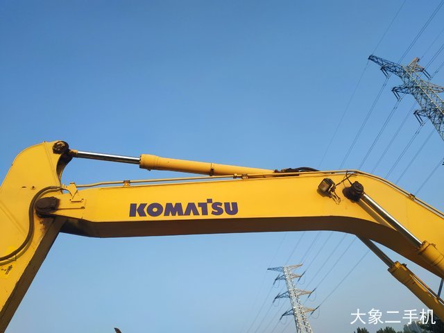 小松 PC240LC-8 挖掘机