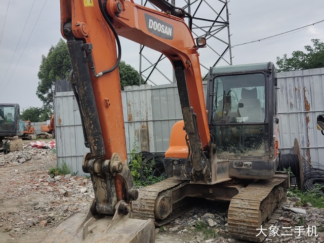 斗山 DX55-9C 挖掘机