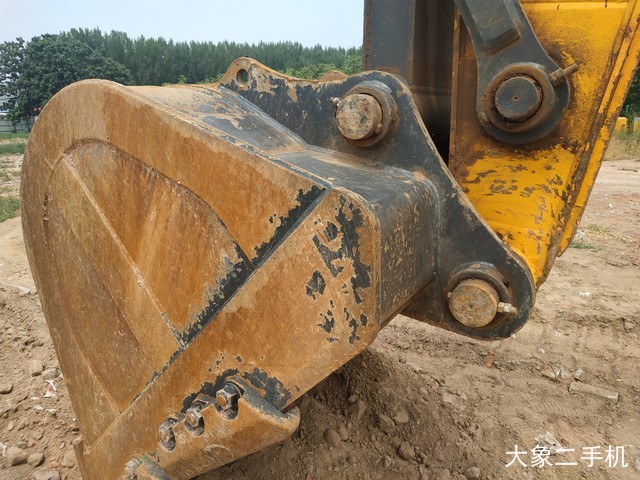 沃得重工 W2425LC-8 挖掘机