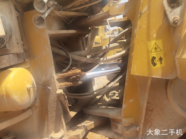雷沃重工 FL956F 装载机