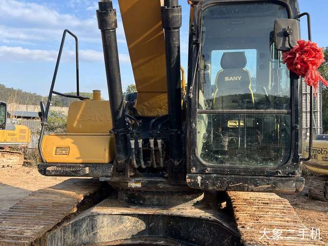 三一重工 SY205C-9 挖掘机
