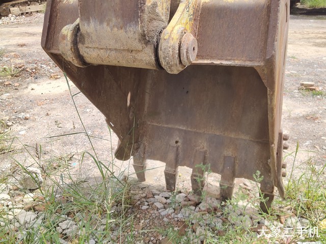 小松 PC200-5 挖掘机