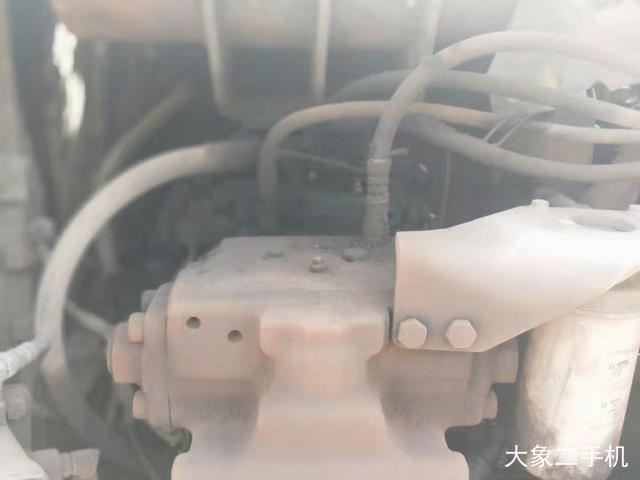 小松 PC200-8 挖掘机