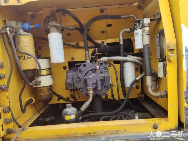 沃尔沃 EC210B 挖掘机