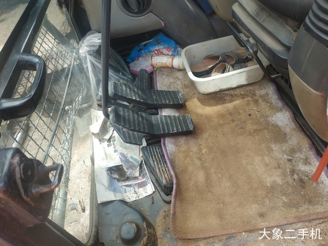 小松 PC240LC-8 挖掘机