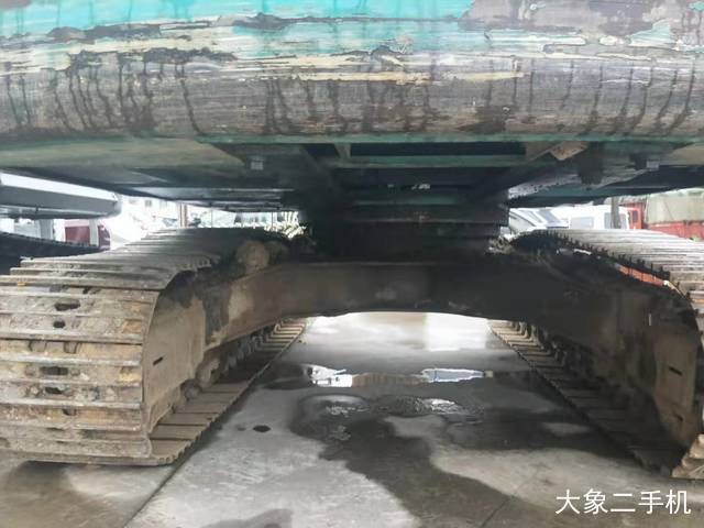 神钢 SK230 挖掘机