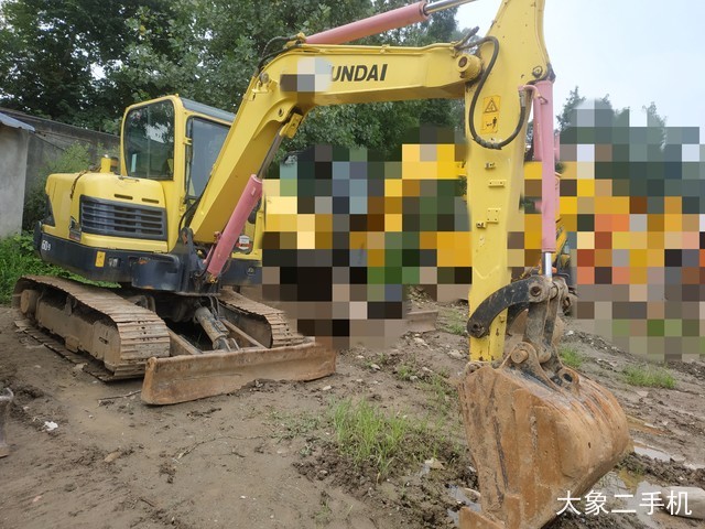 现代 R60-9 挖掘机