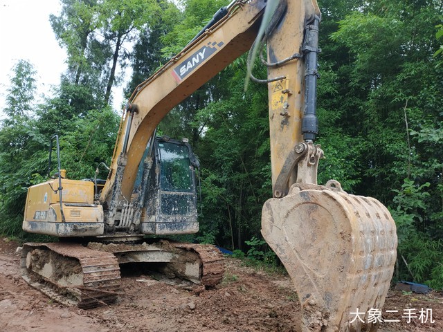 三一重工 SY135C 挖掘机