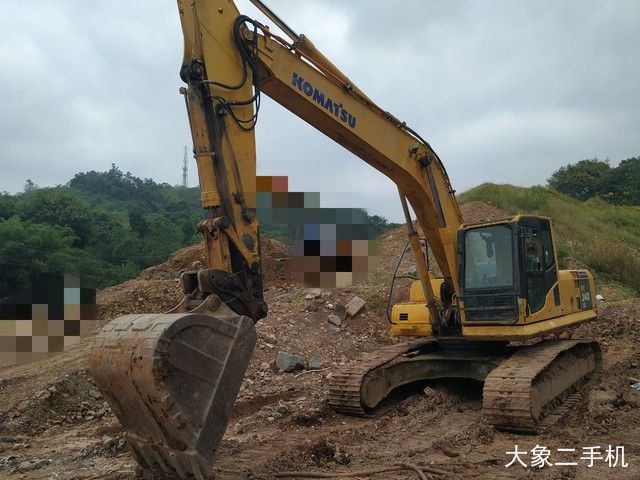 小松 PC240LC-8 挖掘机