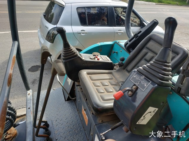 山鼎重工 SD-18 挖掘机