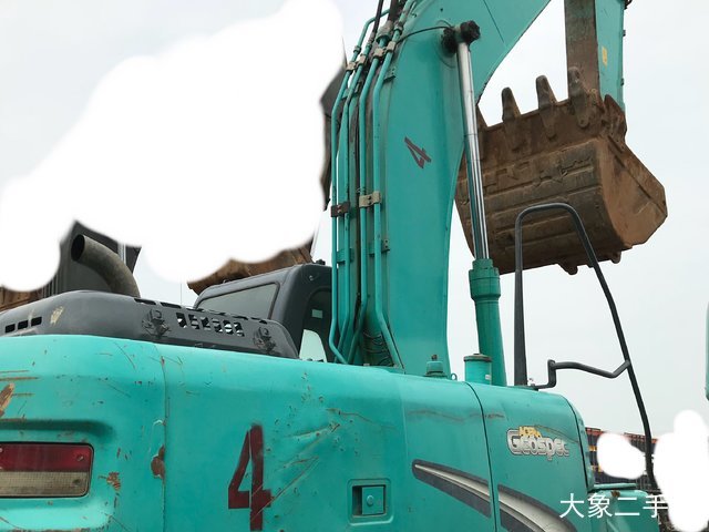 神钢 SK210LC-8 挖掘机