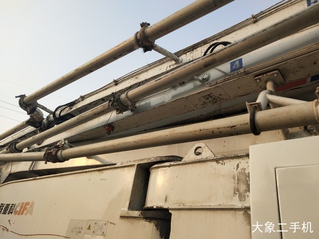 中联重科 ZLJ5430THBK56X-6RZ 泵车