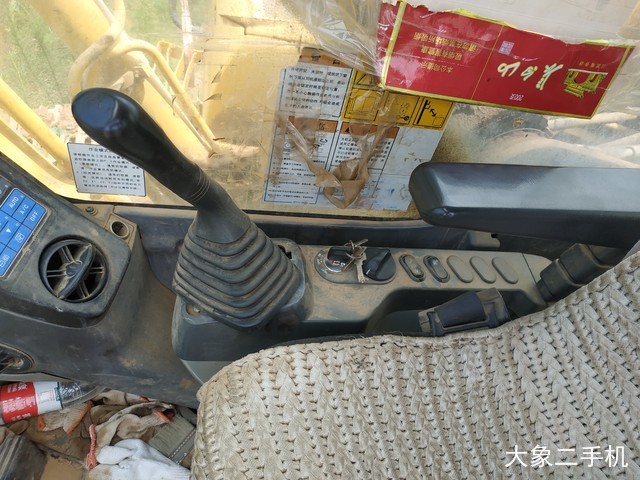 小松 PC210-8 挖掘机