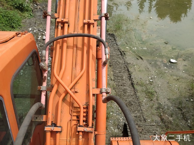 斗山 DH220LC-7 挖掘机