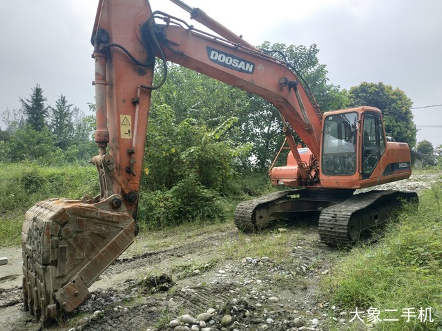 斗山 DH220LC-7 挖掘机