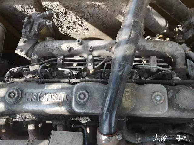 三一重工 SY215C 挖掘机