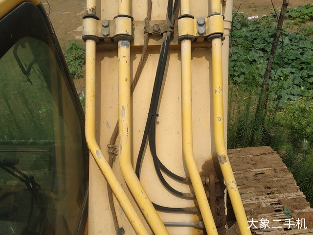 小松 PC210-8 挖掘机