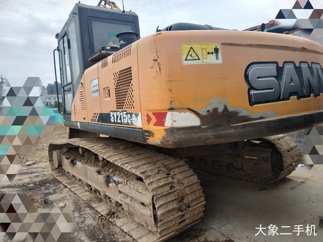 三一重工 SY215C-9 挖掘机