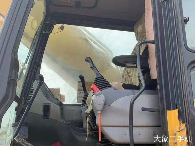 小松 PC300-7 挖掘机