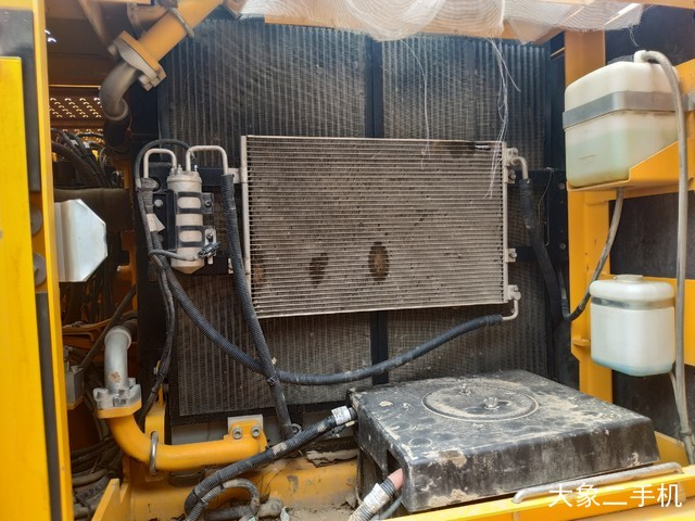 龙工 LG6245E 挖掘机