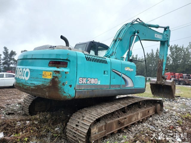 神钢 SK260LC-8 挖掘机