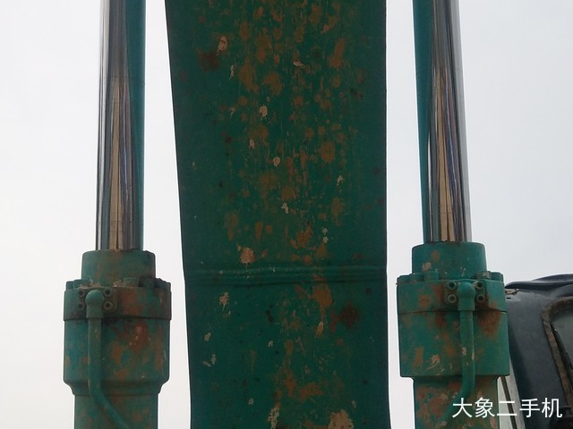 神钢 SK260LC-8 挖掘机