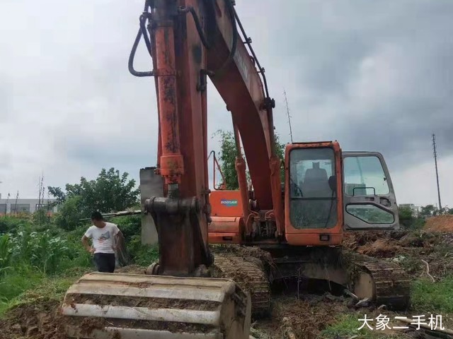 斗山 DH225LC-7 挖掘机