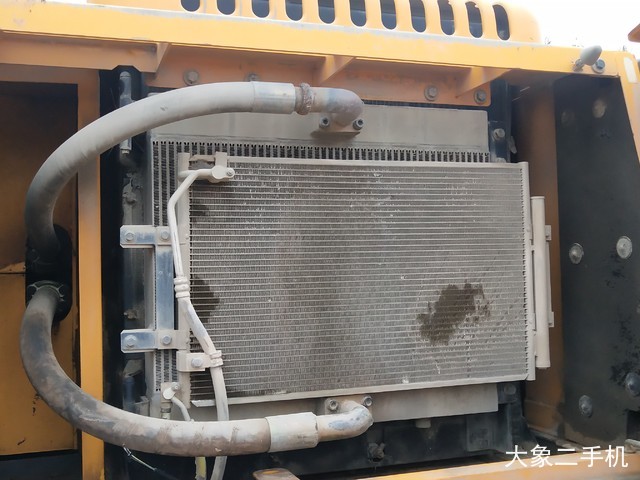 沃尔沃 EC240B 挖掘机