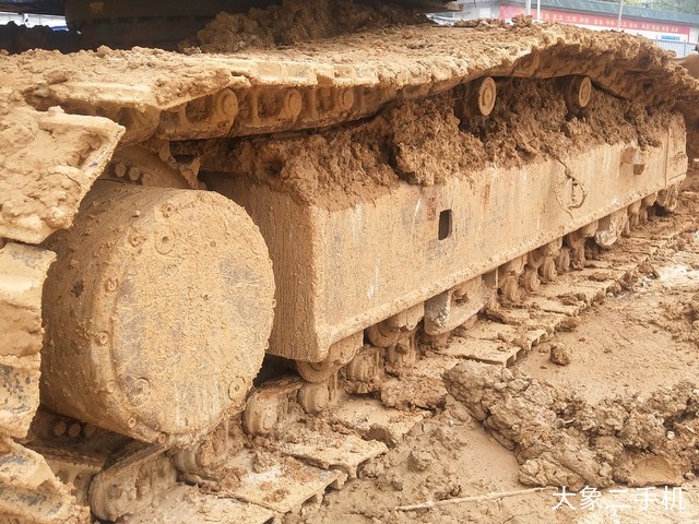 神钢 SK260LC-8 挖掘机