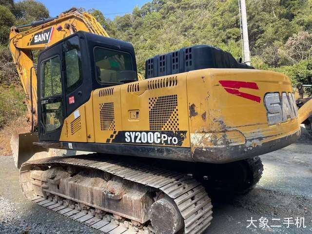 三一重工 SY200C 挖掘机