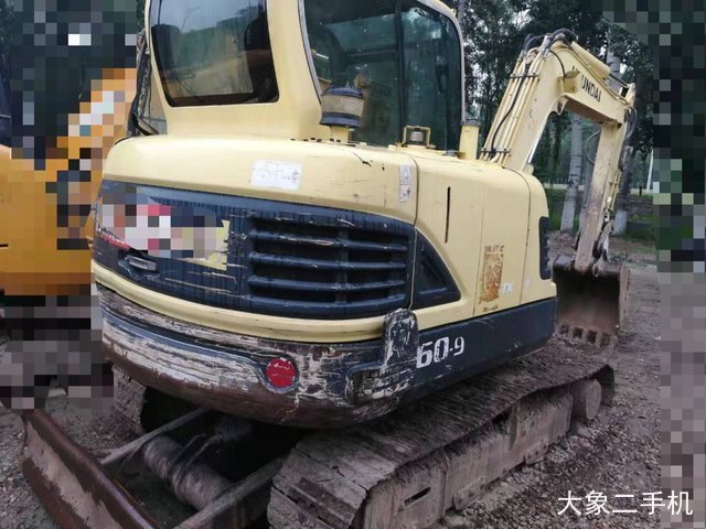 现代 R60-9 挖掘机