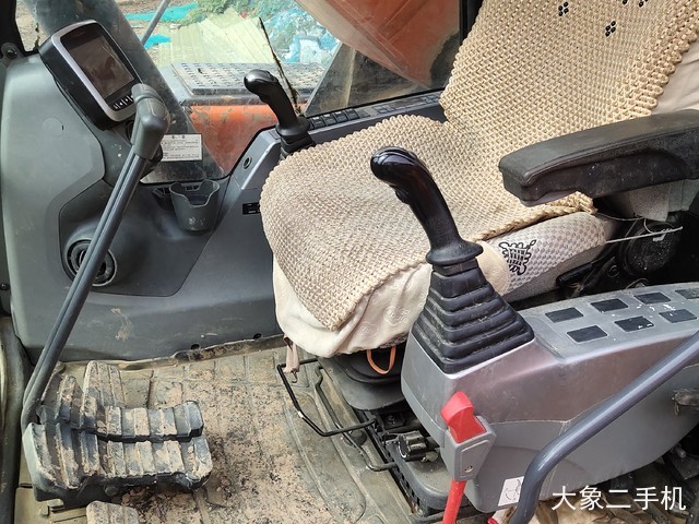 斗山 DX260LC-9C 挖掘机