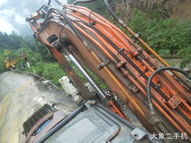 日立 ZX210H-5A 挖掘机