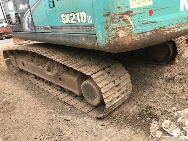 神钢 SK210LC-8 挖掘机