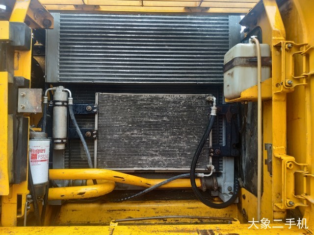 龙工 LG6225 挖掘机