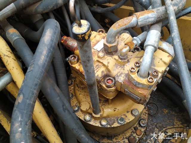 卡特彼勒 320C 挖掘机