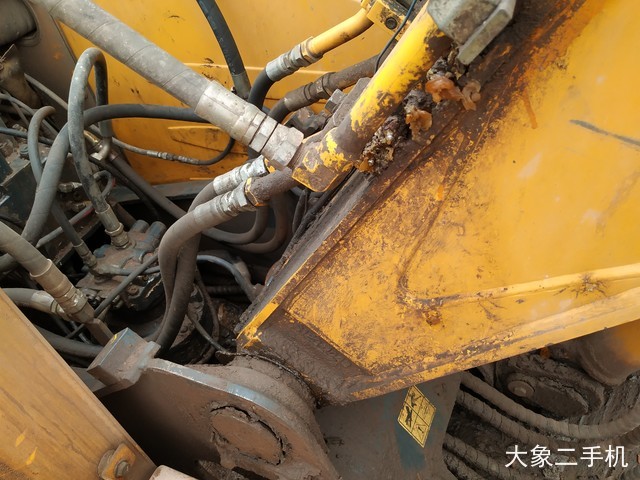 现代 R150W-9 挖掘机