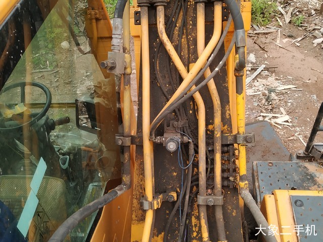 现代 R150W-9 挖掘机