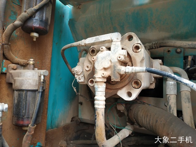 神钢 SK260LC-8 挖掘机