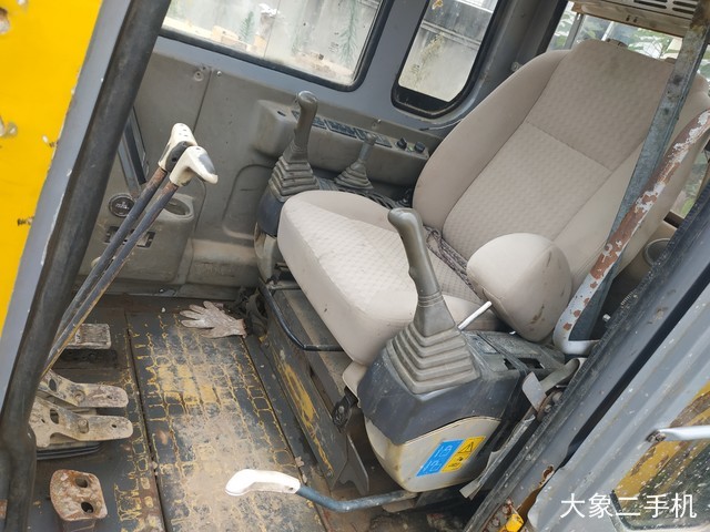 山东临工 60 挖掘机