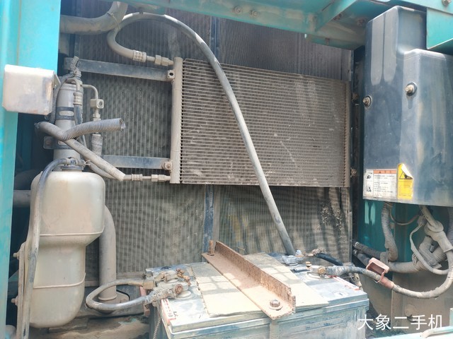 神钢 SK260LC-8 挖掘机