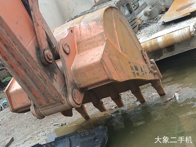 斗山 DH220LC-7 挖掘机