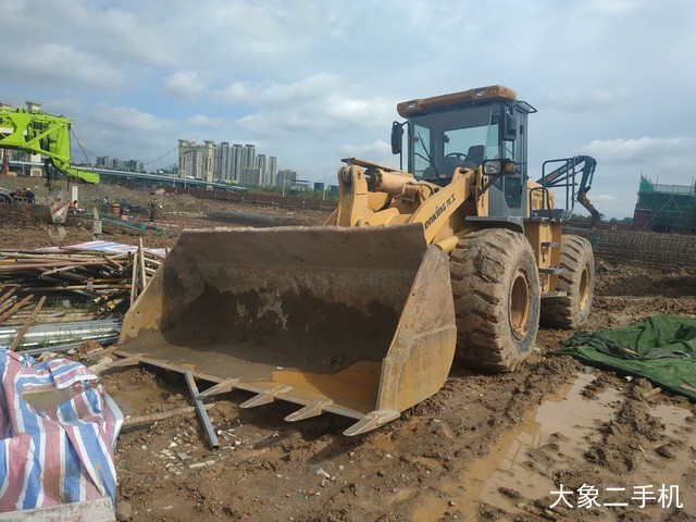 龙工 LG855B 装载机