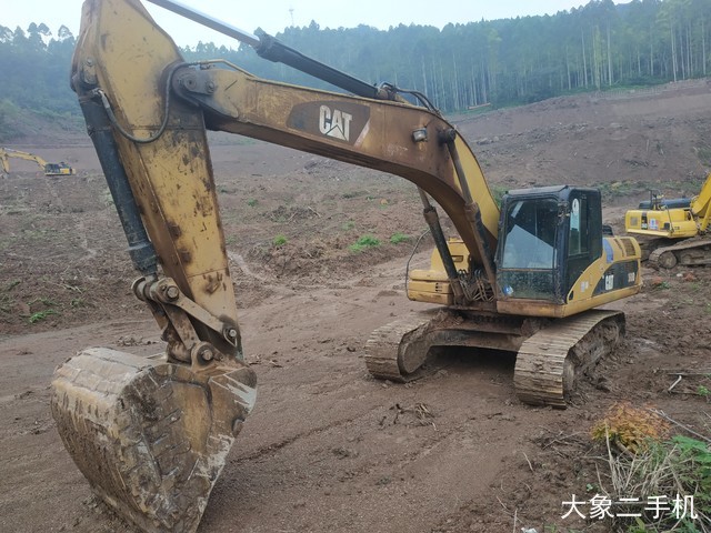 卡特彼勒 329D 挖掘机