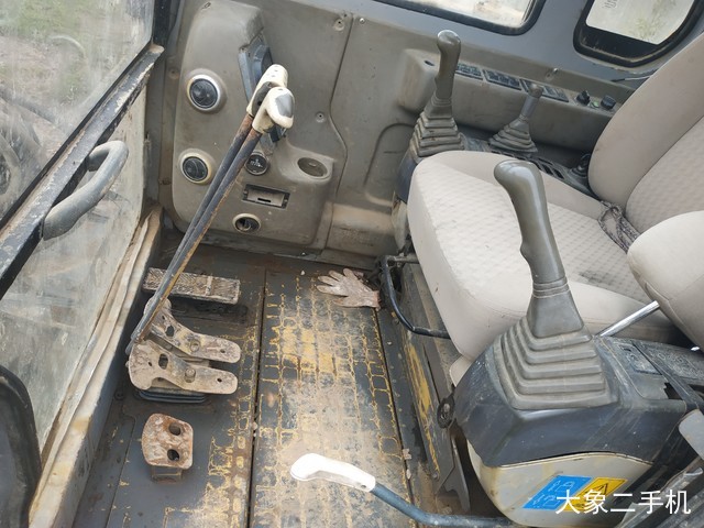 山东临工 60 挖掘机