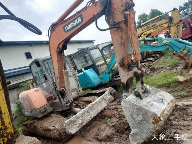 斗山 DH60-7 挖掘机